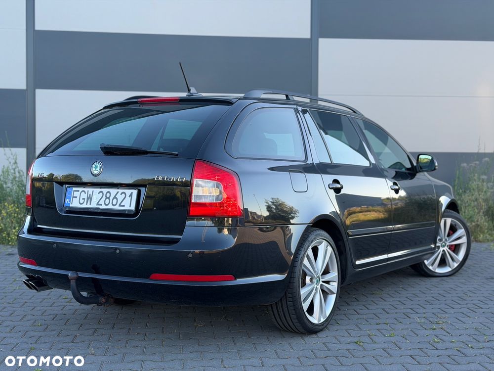 Skoda Octavia 2.0 TDI RS DSG - 14