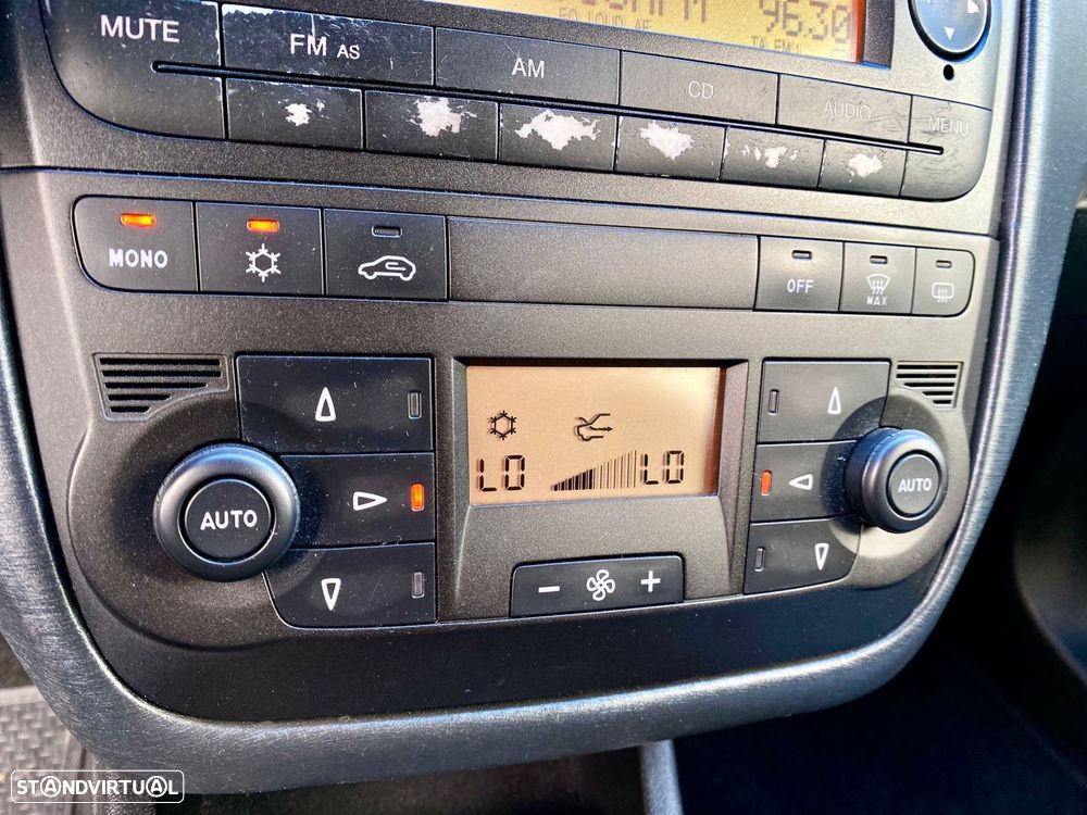 Fiat Grande Punto 1.3 M-Jet Dynamic Dualogic - 24