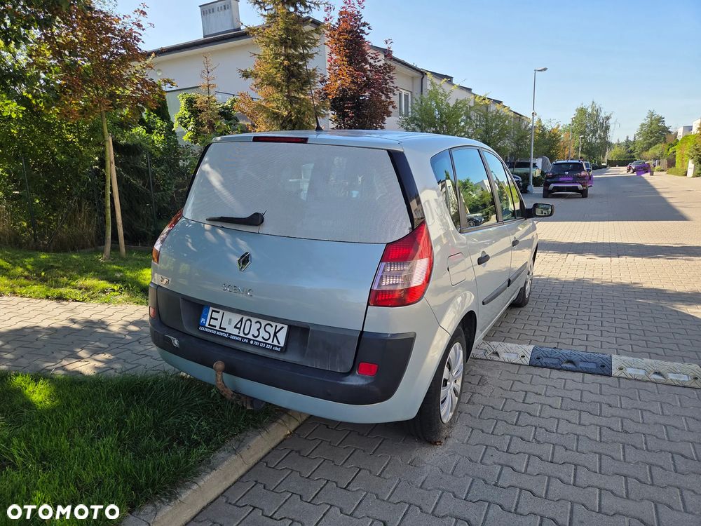 Renault Scenic 1.6 Confort Authentique - 4