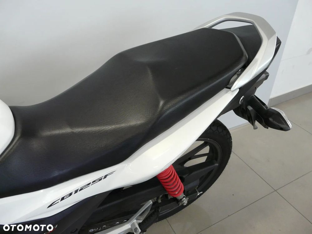 Honda CB - 22