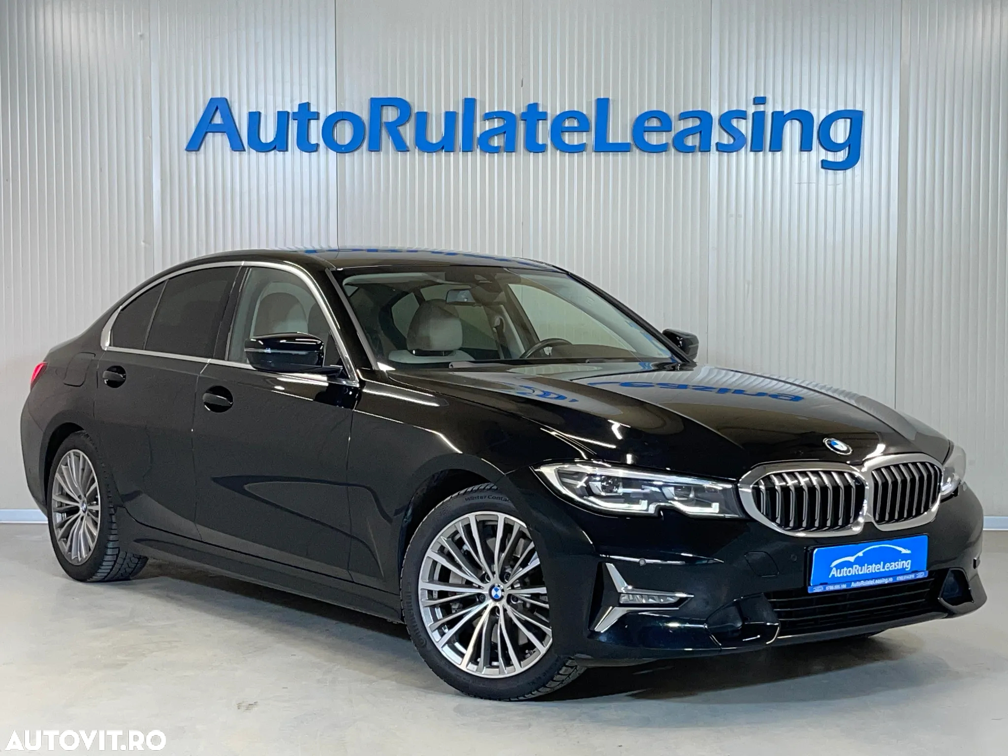 BMW Seria 3 330i xDrive AT - 2
