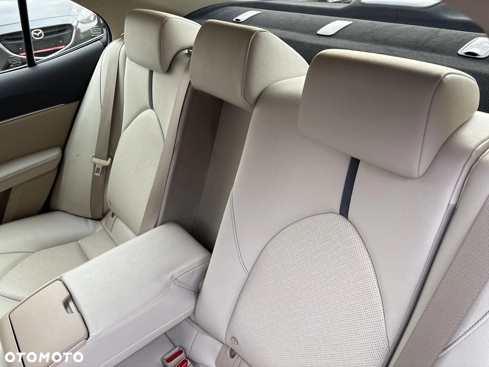 Toyota Camry 2.5 Hybrid Comfort CVT - 17