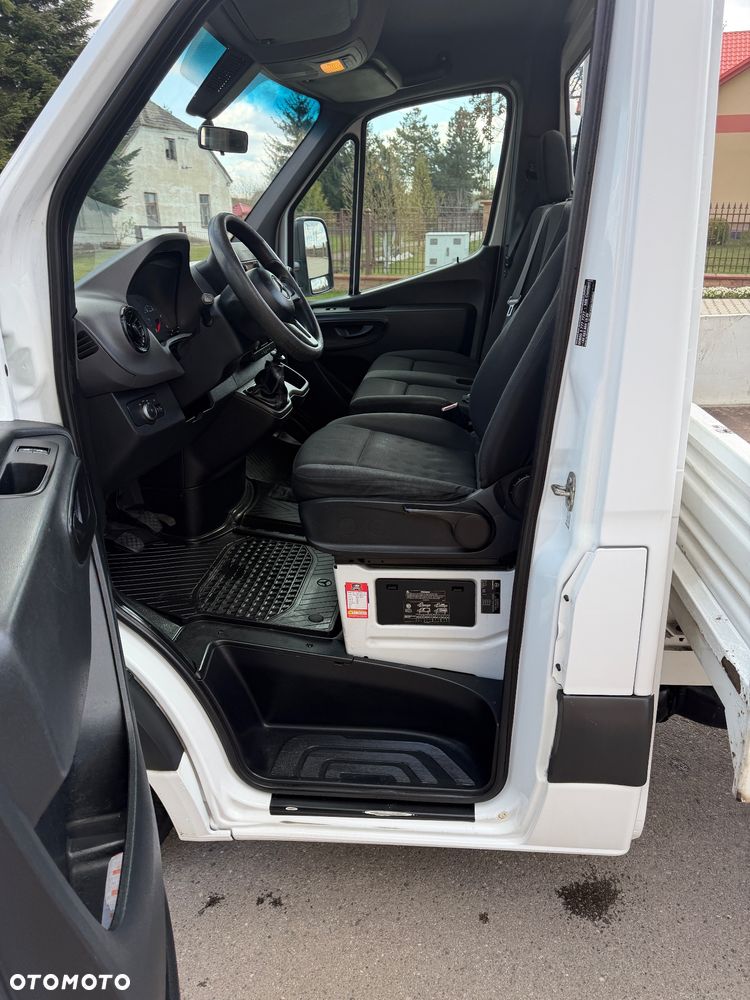 Mercedes-Benz Sprinter - 40