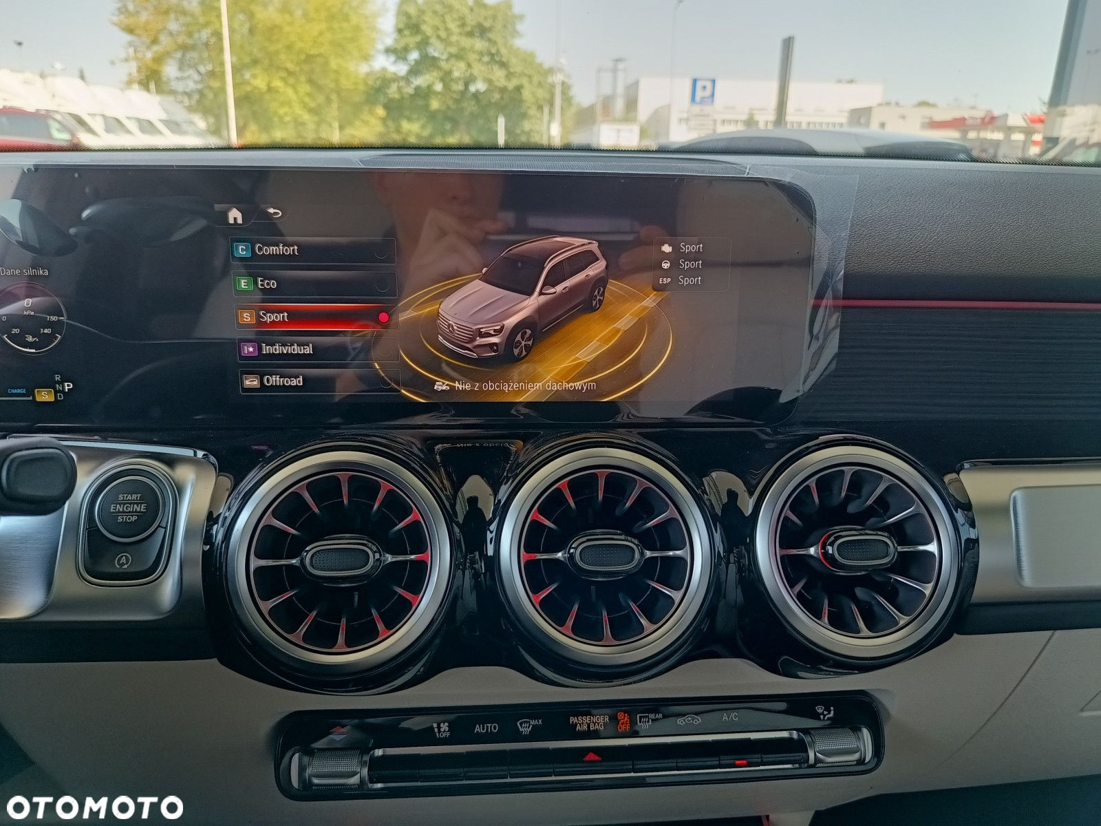 Mercedes-Benz GLB - 36
