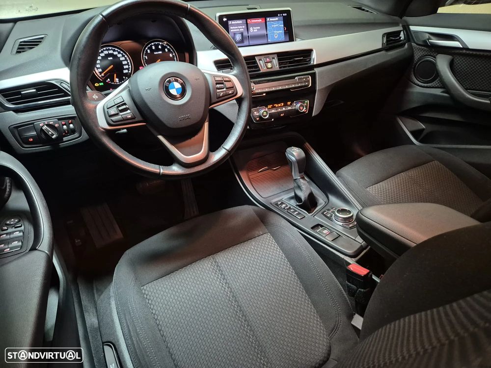 BMW X1 25 e xDrive Corporate Edition - 10