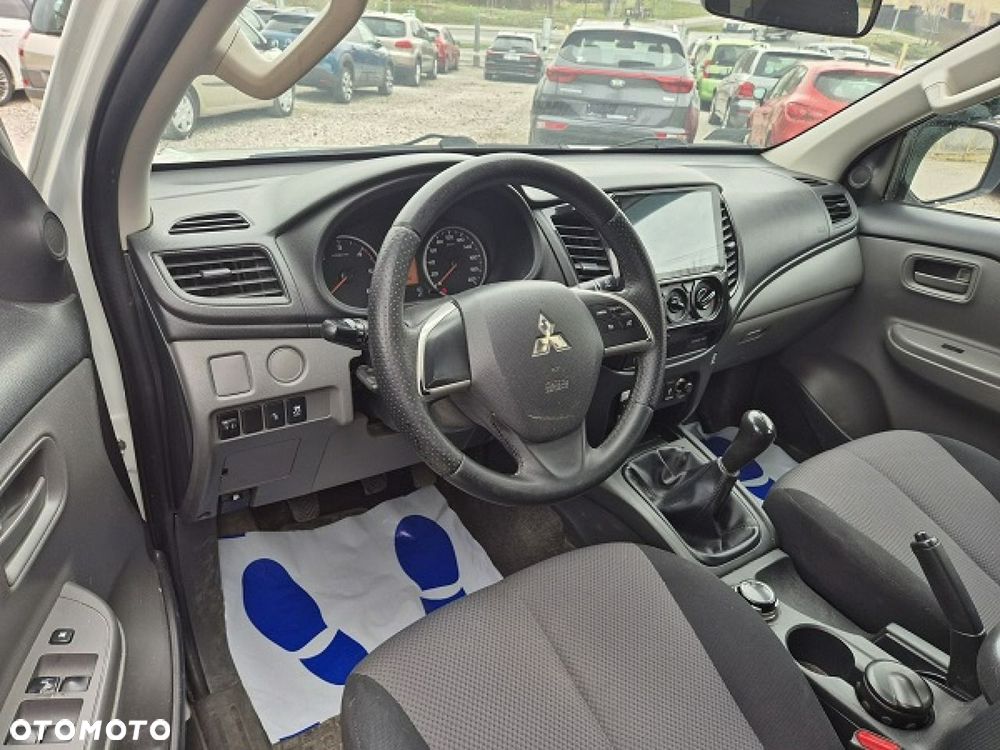 Mitsubishi L200 - 14
