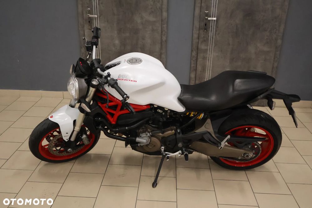 Ducati Monster - 21