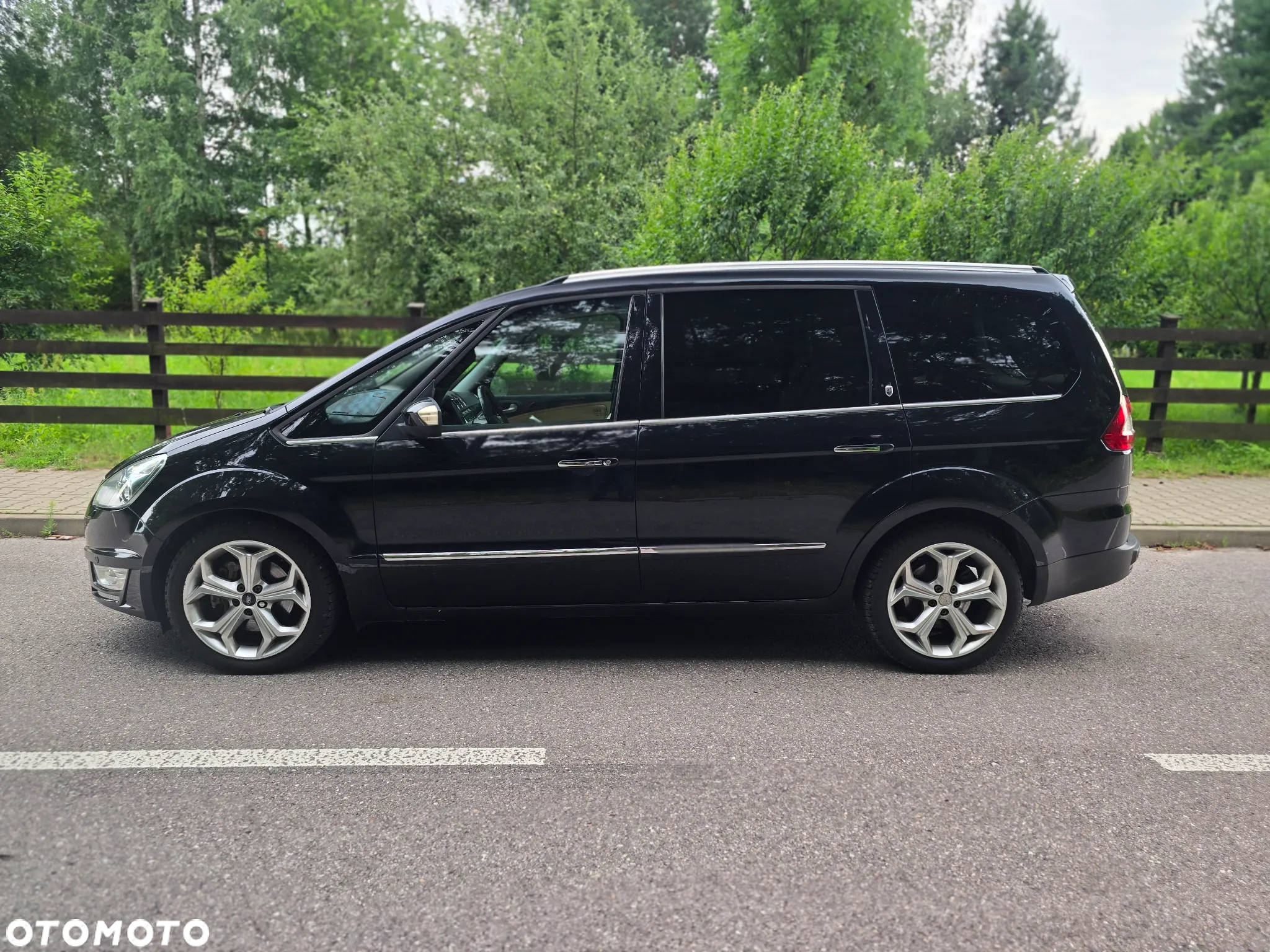 Ford Galaxy 2.0 EcoBoost Titanium - 17