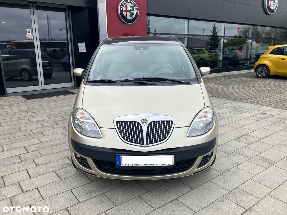 Lancia Musa 1.4 16V Platino - 2