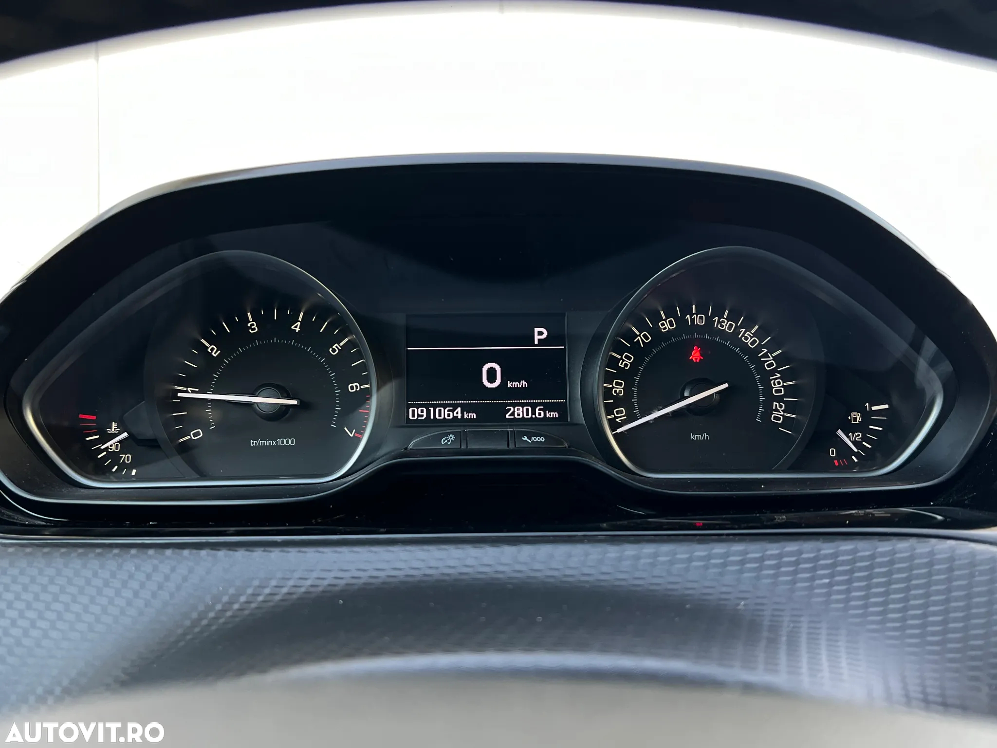 Peugeot 208 PureTech 110 Stop & Start EAT6 Allure - 18