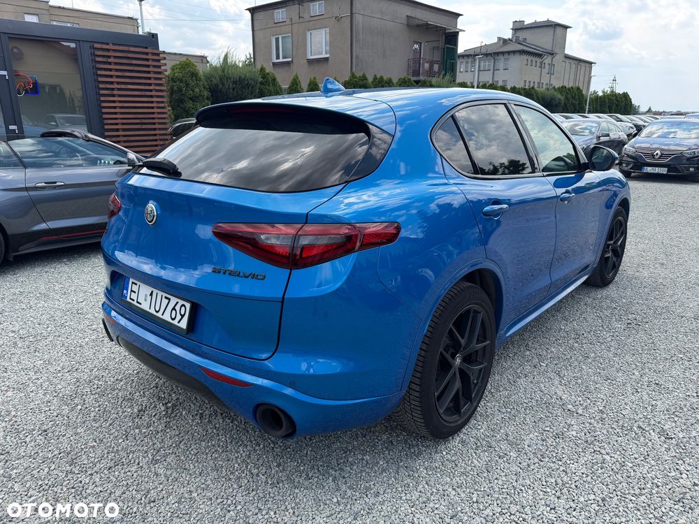 Alfa Romeo Stelvio 2.0 Turbo Veloce Q4 - 6