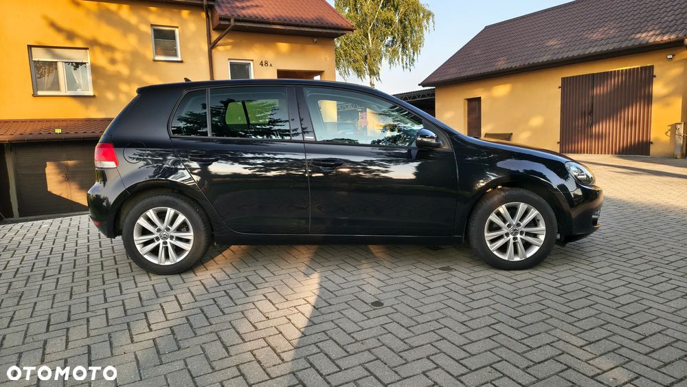 Volkswagen Golf - 8