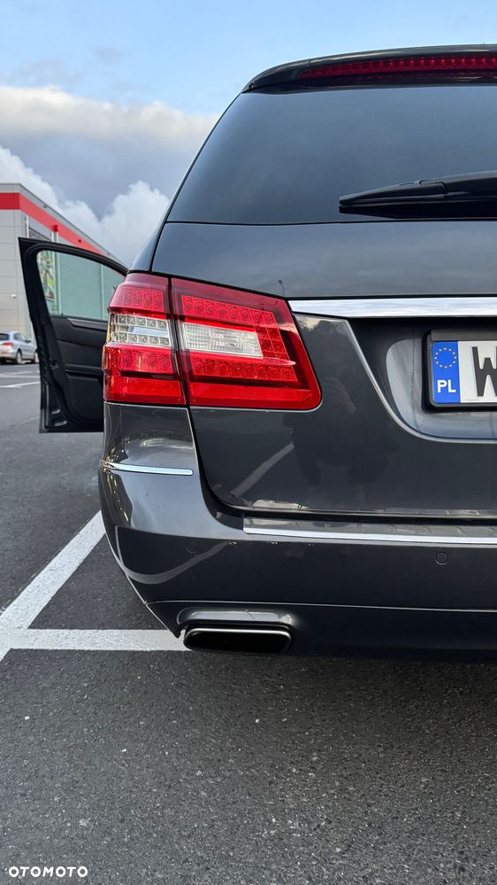 Mercedes-Benz Klasa E 250 CGI BlueEff Avantgarde - 9