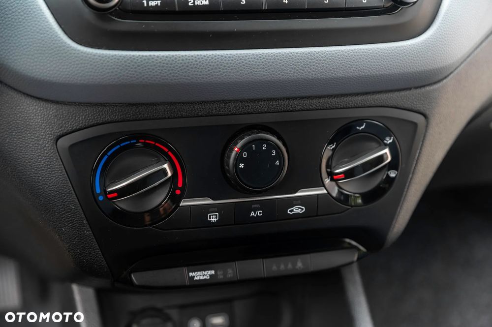 Hyundai i20 1.2 Select - 36