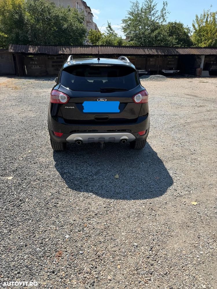 Ford Kuga 2.0 TDCi 4WD Powershift Titanium - 4