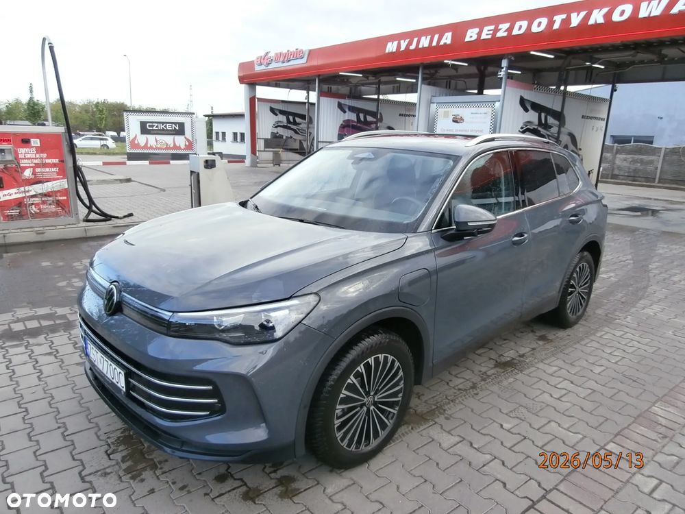 Volkswagen Tiguan 1.5 eTSI Elegance DSG - 2
