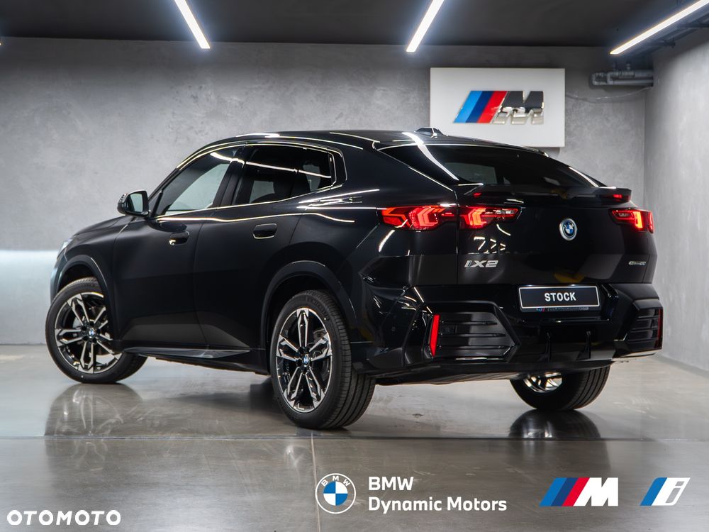 BMW iX2 eDrive20 - 6
