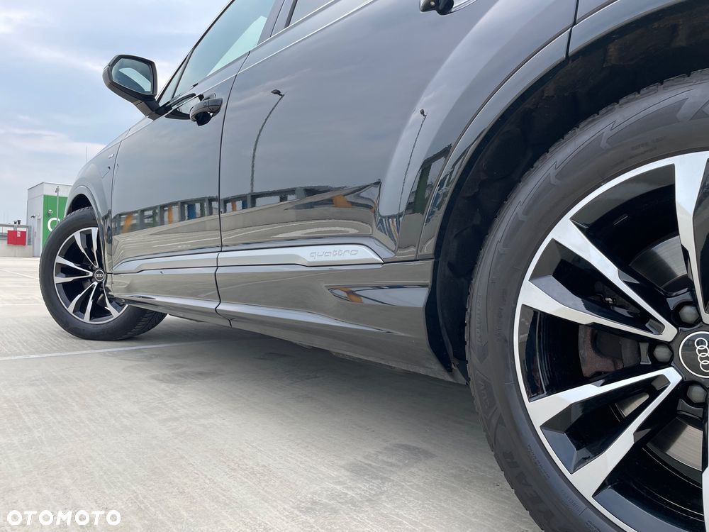 Audi Q7 55 TFSI mHEV Quattro S Line Tiptr - 14