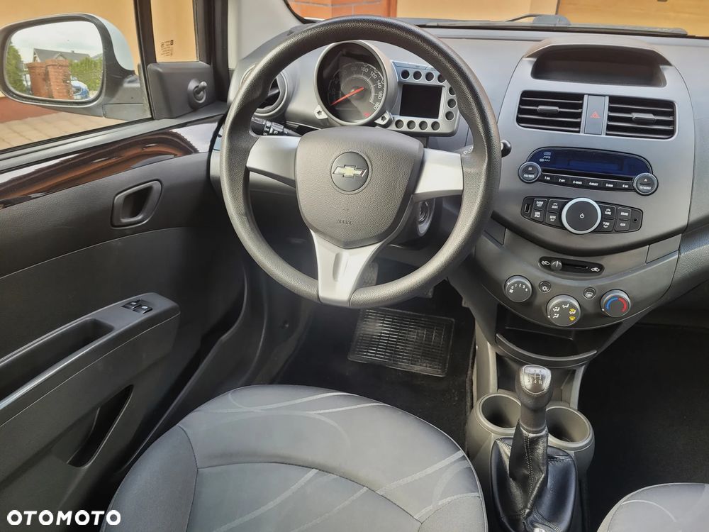 Chevrolet Spark 1.0 LT - 10