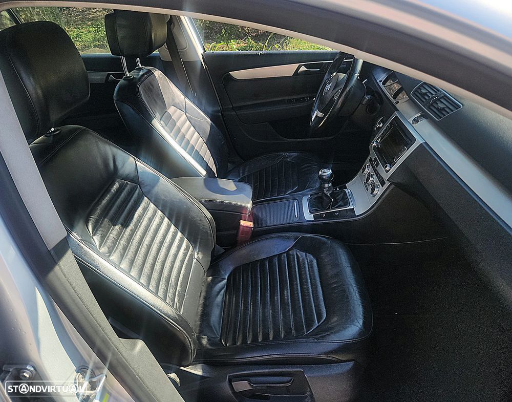 VW Passat 2.0 TDI Highline - 10
