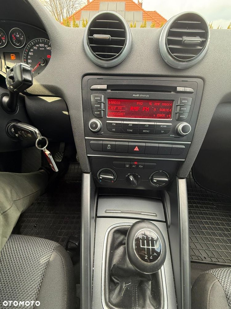 Audi A3 Sportback 1.6 TDI DPF Ambition - 8