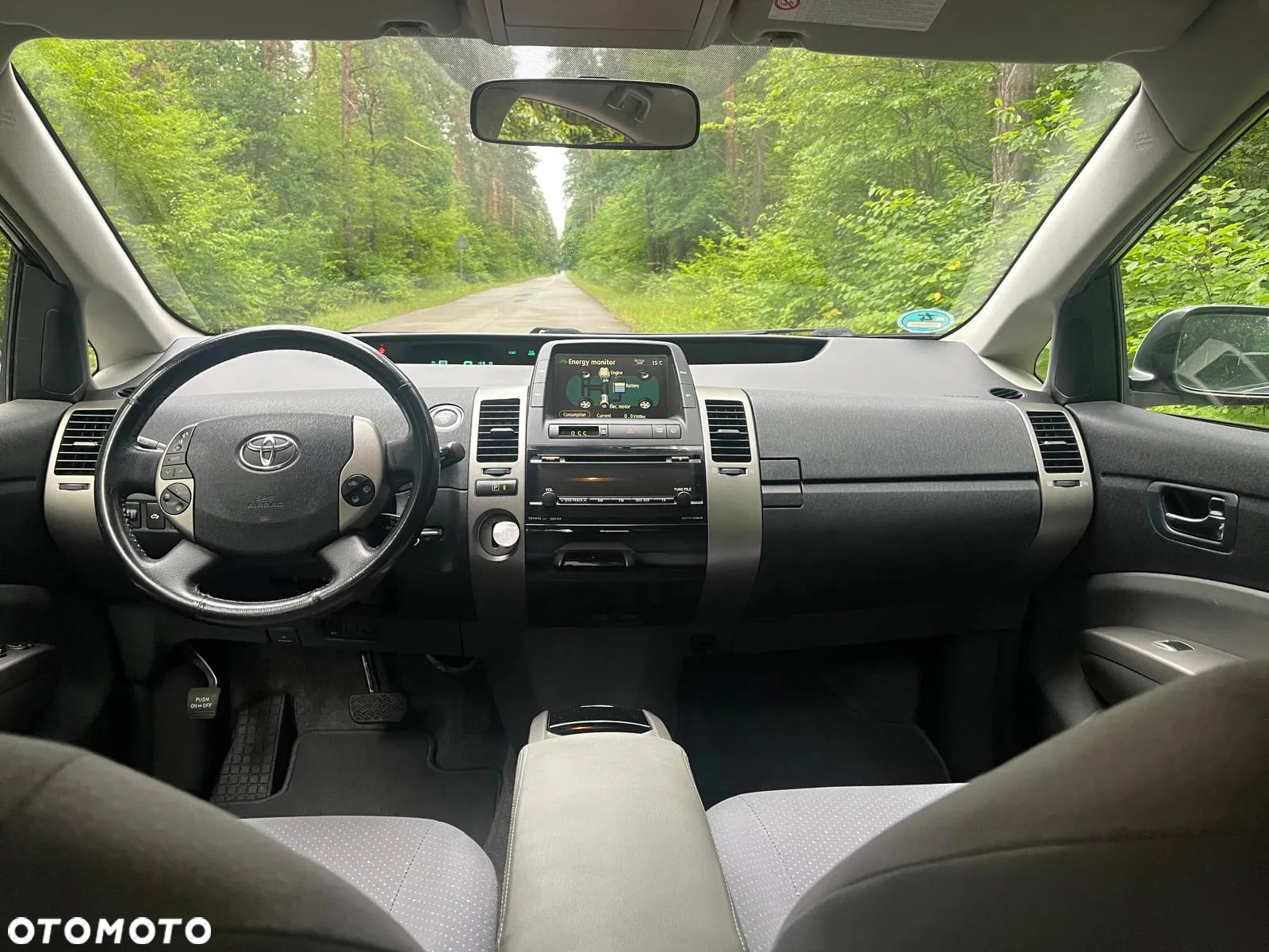 Toyota Prius (Hybrid) Sol - 7