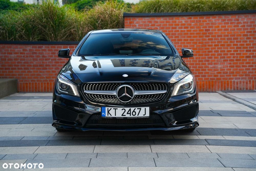Mercedes-Benz CLA 200 7G-DCT AMG Line - 34