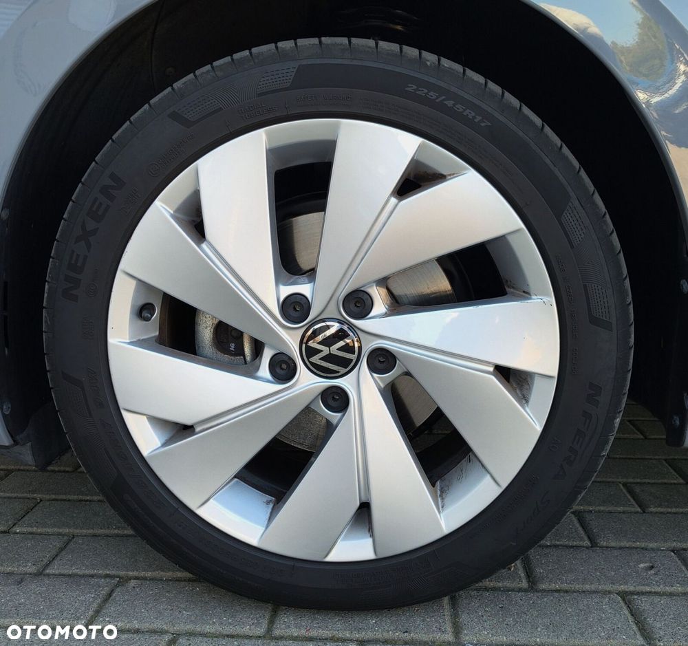 Volkswagen Golf 1.5 eTSI mHEV Life DSG - 28
