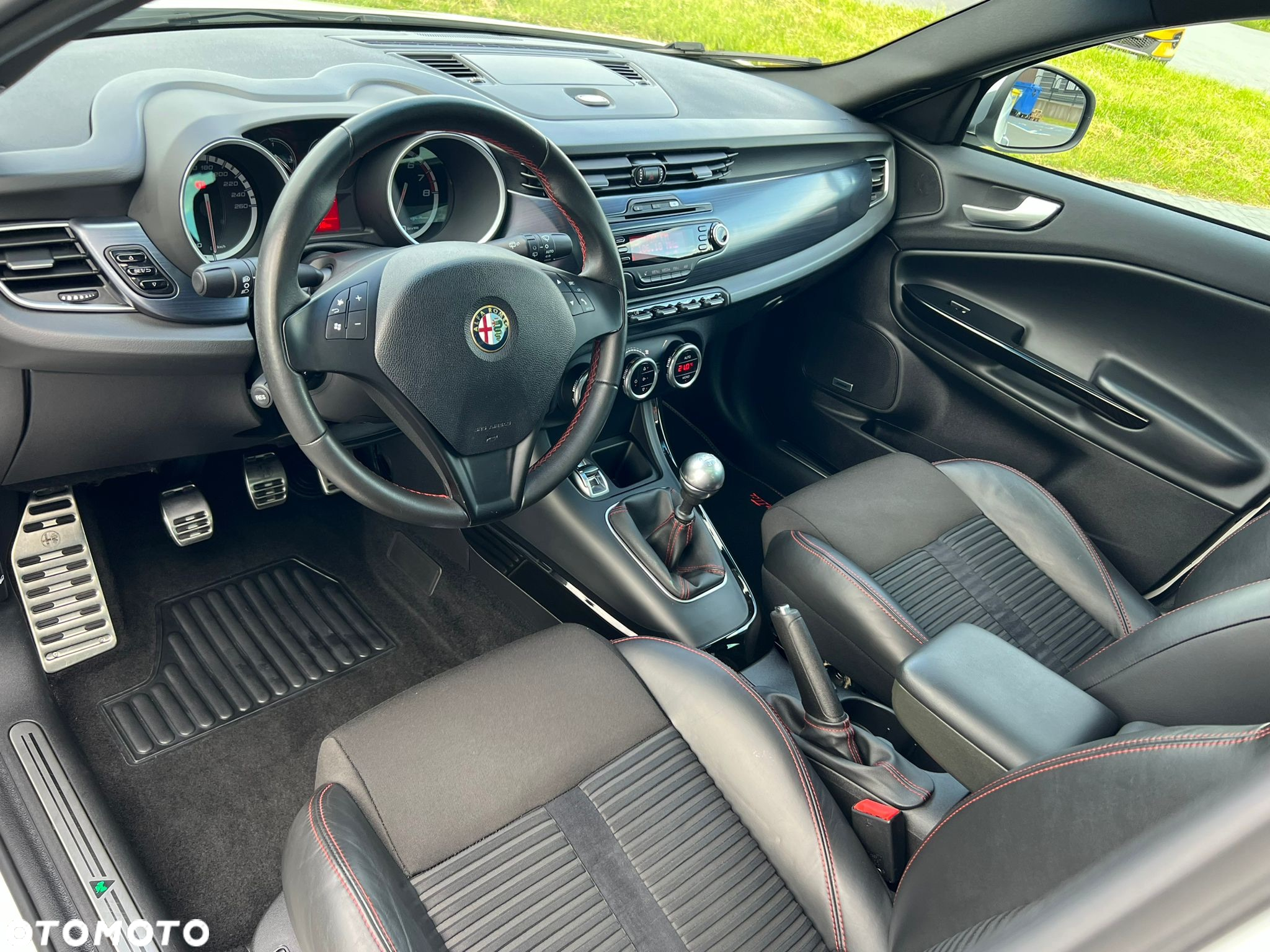 Alfa Romeo Giulietta 1.8 TBi 16V Quadrifoglio Verde - 19