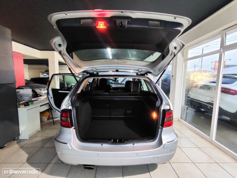 Mercedes-Benz B 200 CDI - 14