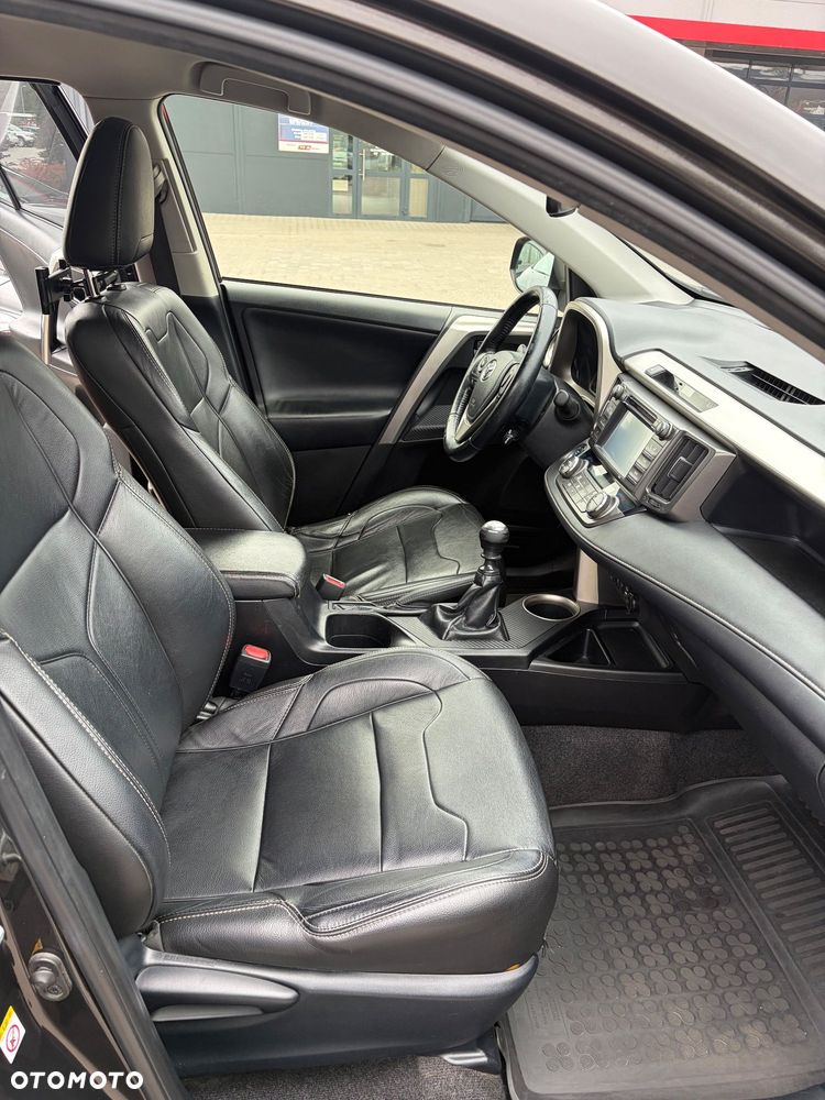Toyota RAV4 2.0 D-4D Prestige - 9