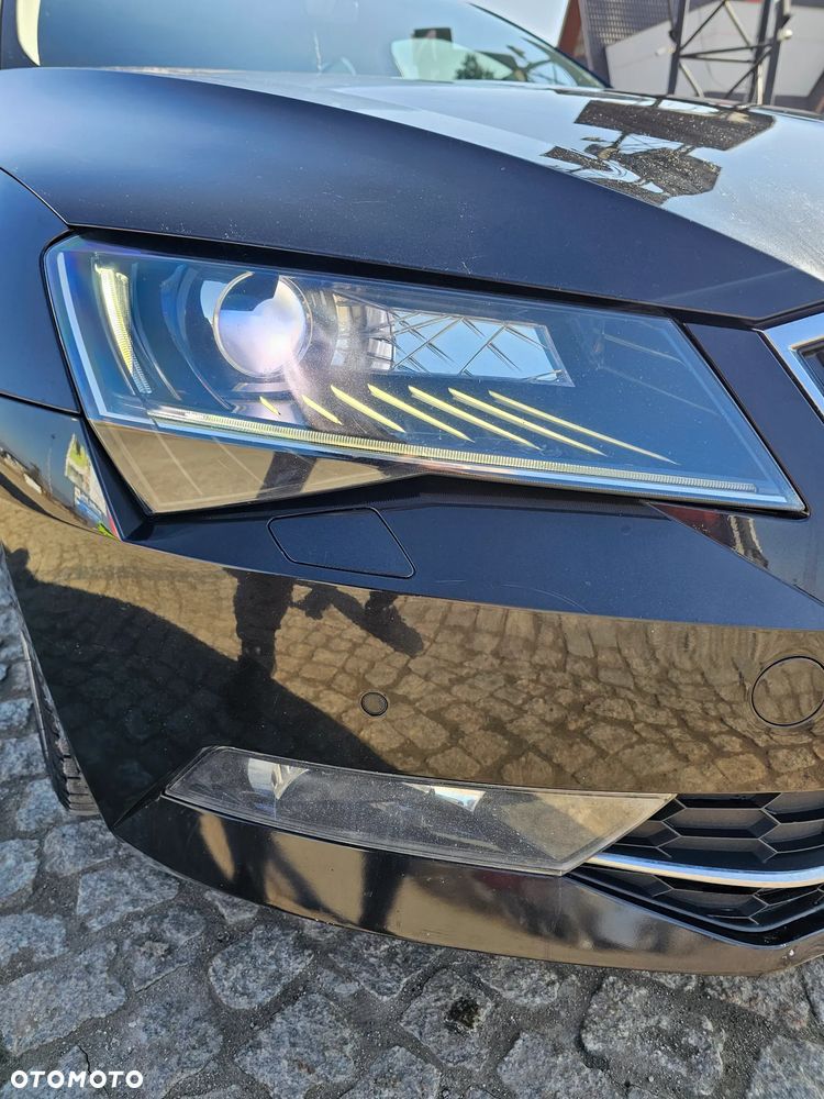 Skoda Superb 2.0 TDI 4x4 L&K DSG - 9