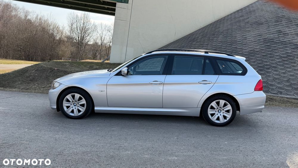 BMW Seria 3 320d xDrive - 5