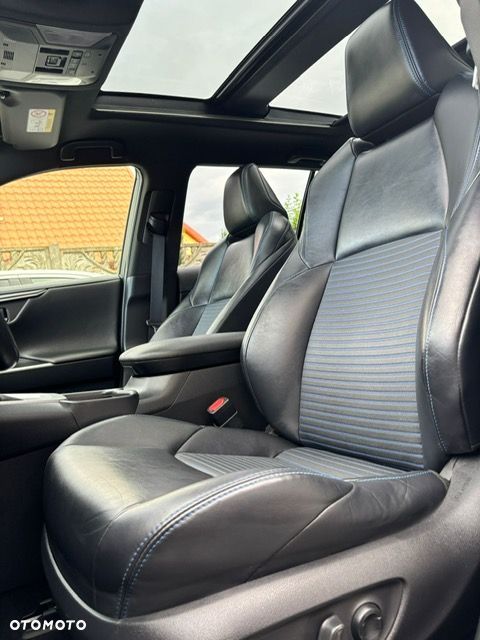Toyota RAV4 - 25
