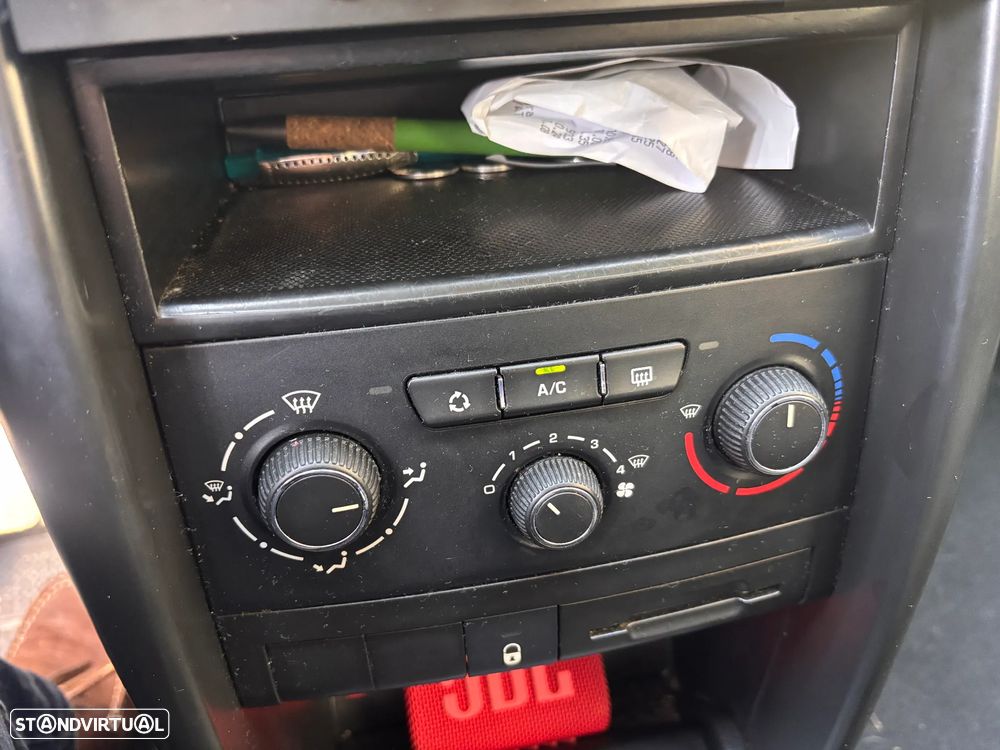 Peugeot 207 SW 1.4 Trendy - 15