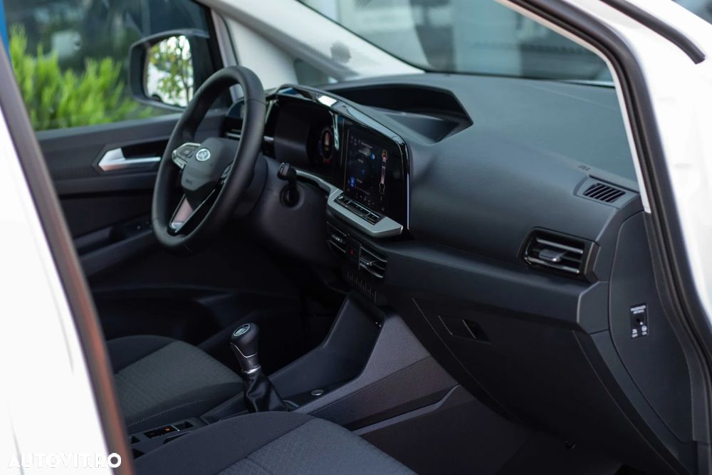 Ford Transit Connect - 13