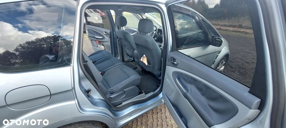 Ford S-Max 2.5 Trend - 11