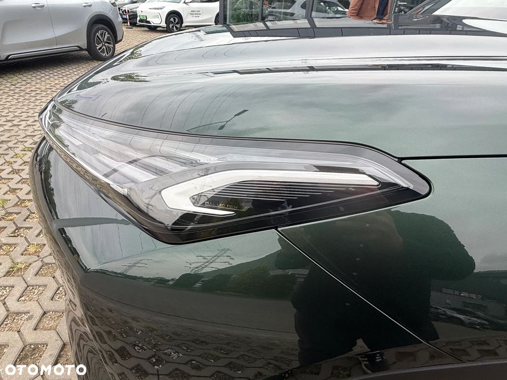 Geely Starray - 5