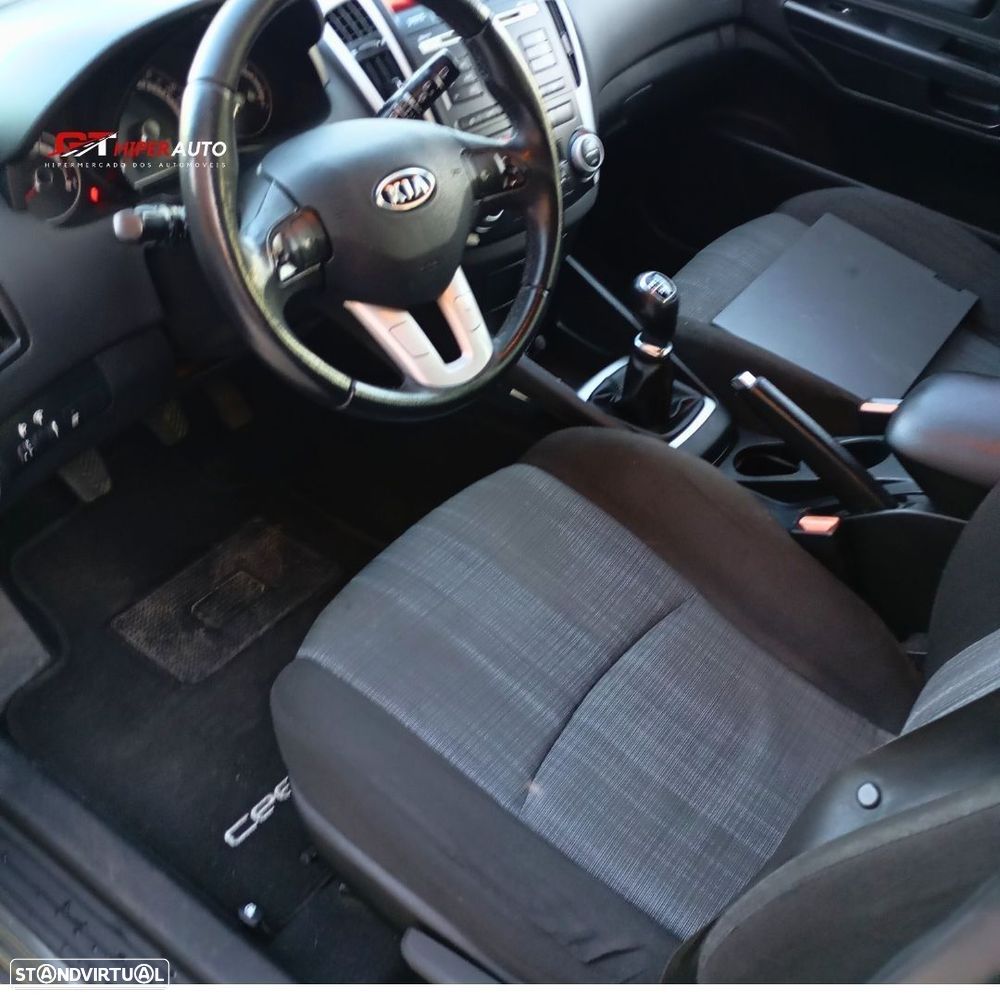 Kia Ceed SW 1.4 CVVT EX ISG - 6