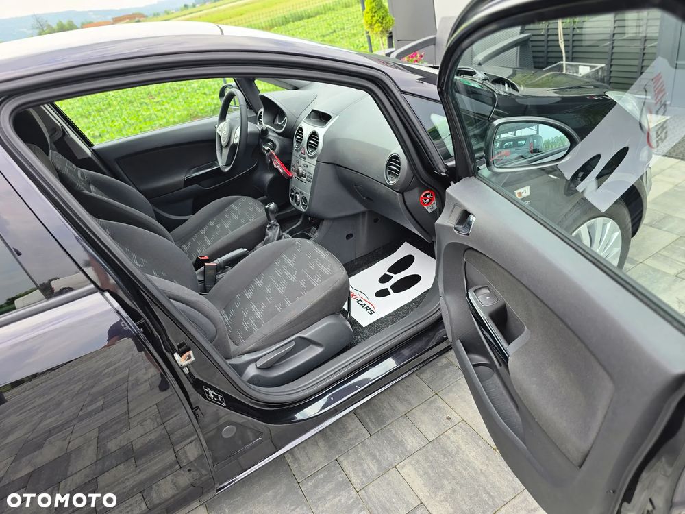 Opel Corsa 1.4 16V Satellite - 17