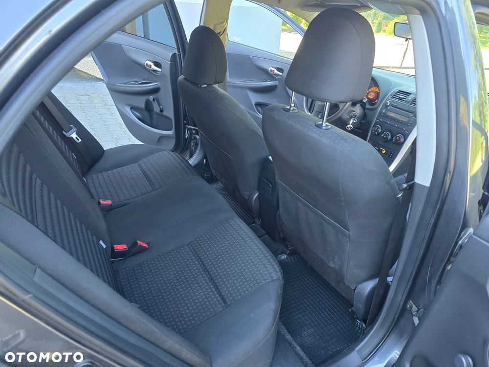 Toyota Corolla 1.4 VVT-i Premium - 6