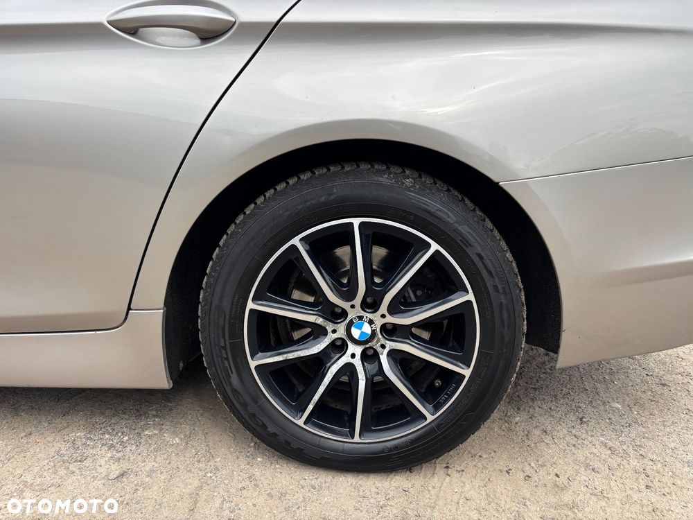 BMW Seria 5 520d - 12