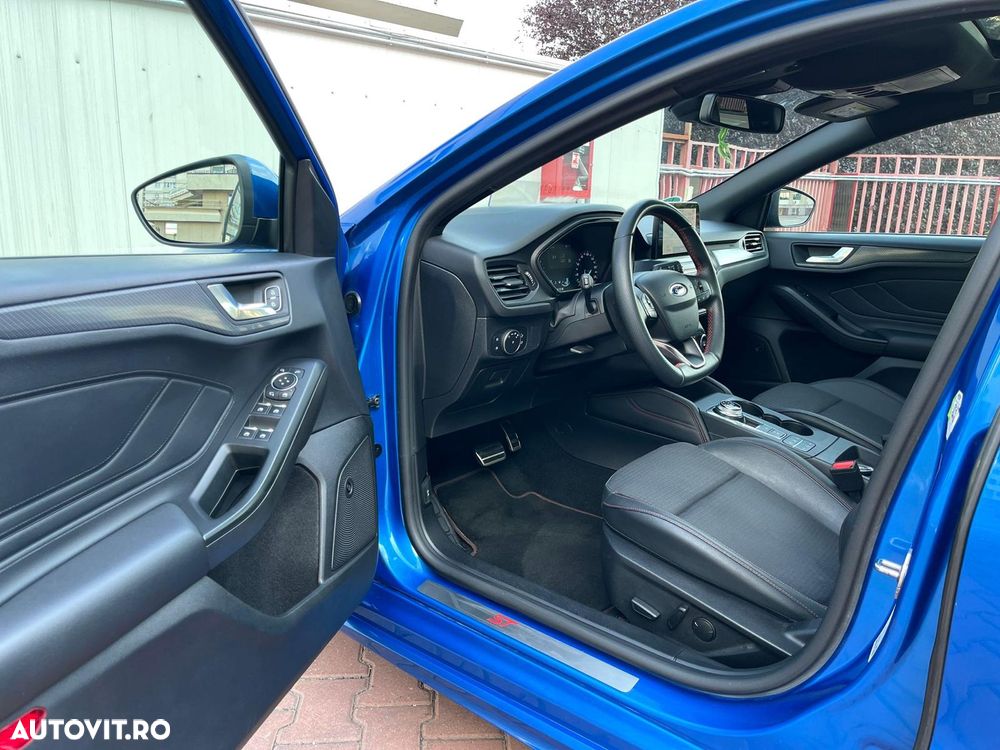 Ford Focus - 28