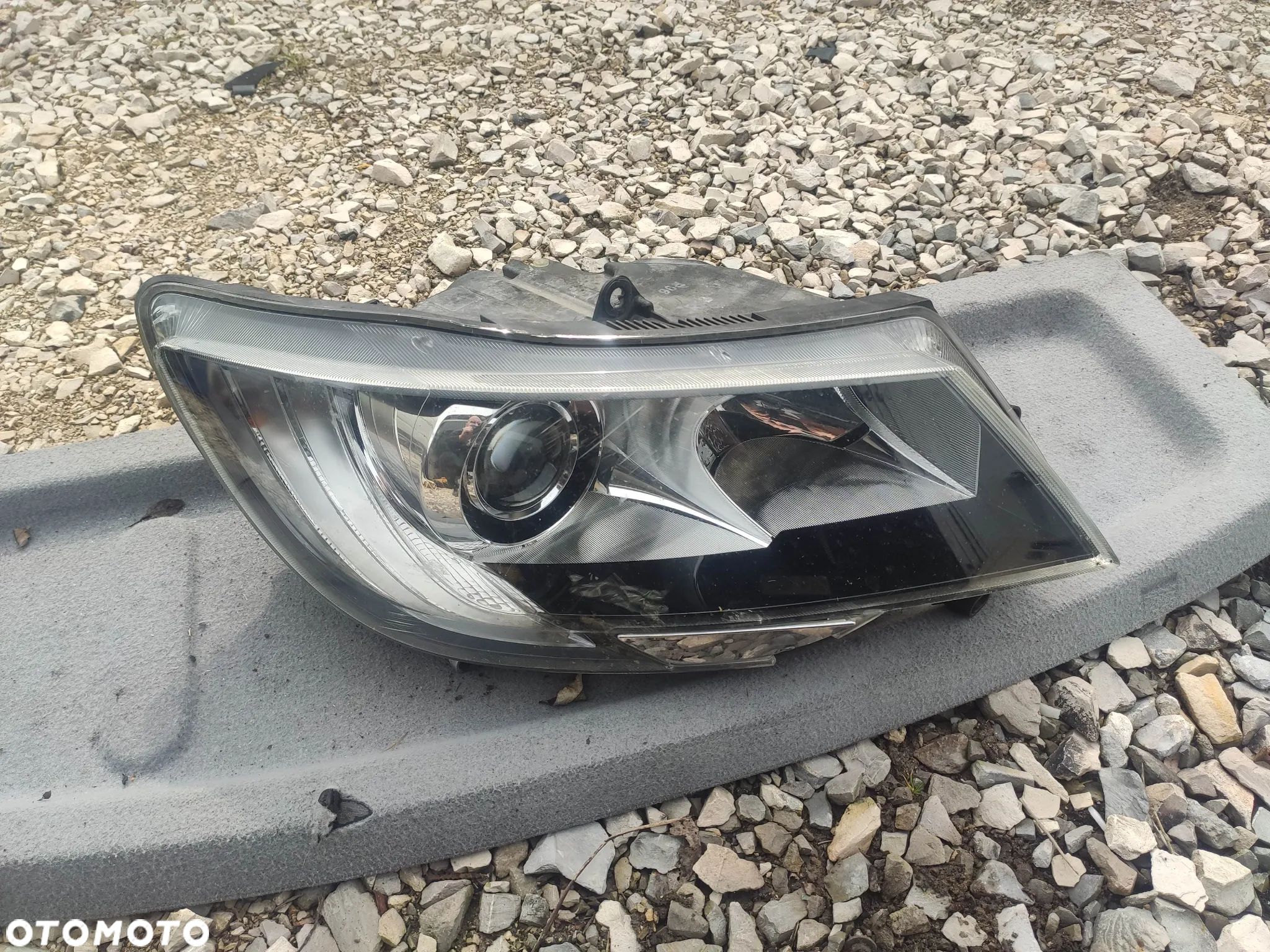 CC Lampa Prawy Przód Skoda Superb II FL 13-15 3T1941016F - 1