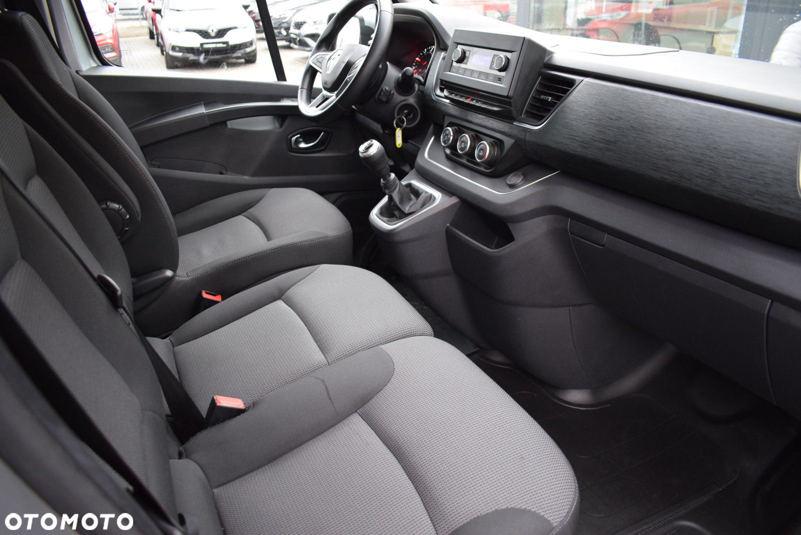 Renault Trafic - 11