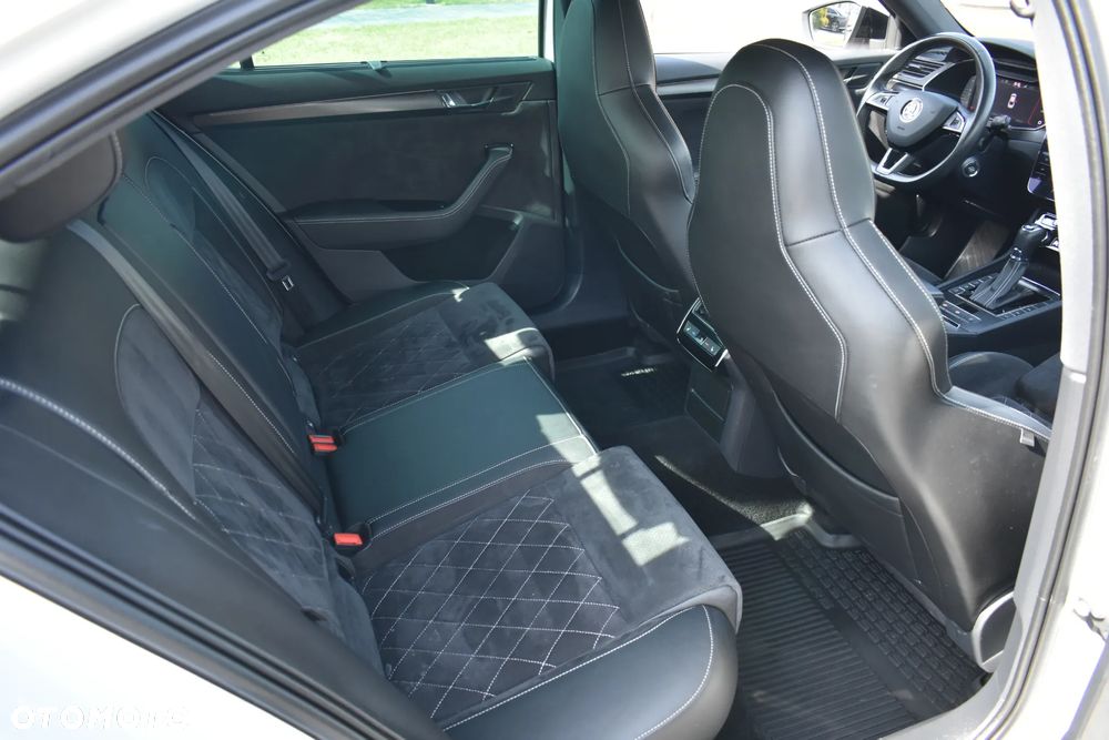 Skoda Superb 2.0 TDI SCR 4x4 Sportline DSG - 36