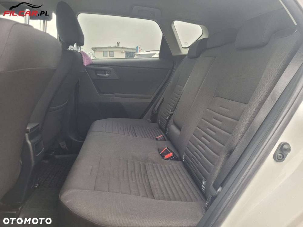 Toyota Auris - 7
