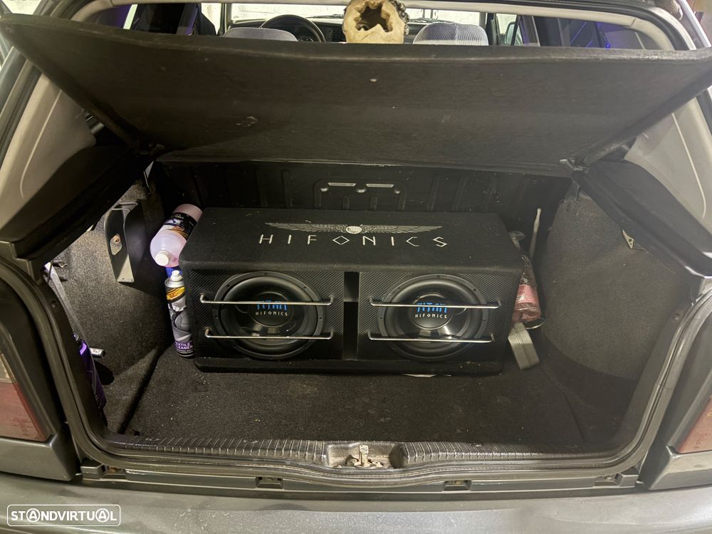 VW Golf 1.9 TDi Highline - 5