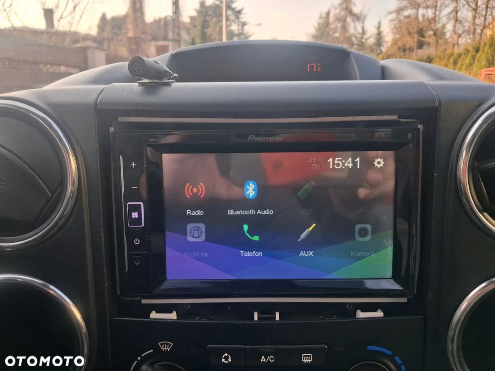 Peugeot Partner HDi FAP 115 Style - 29