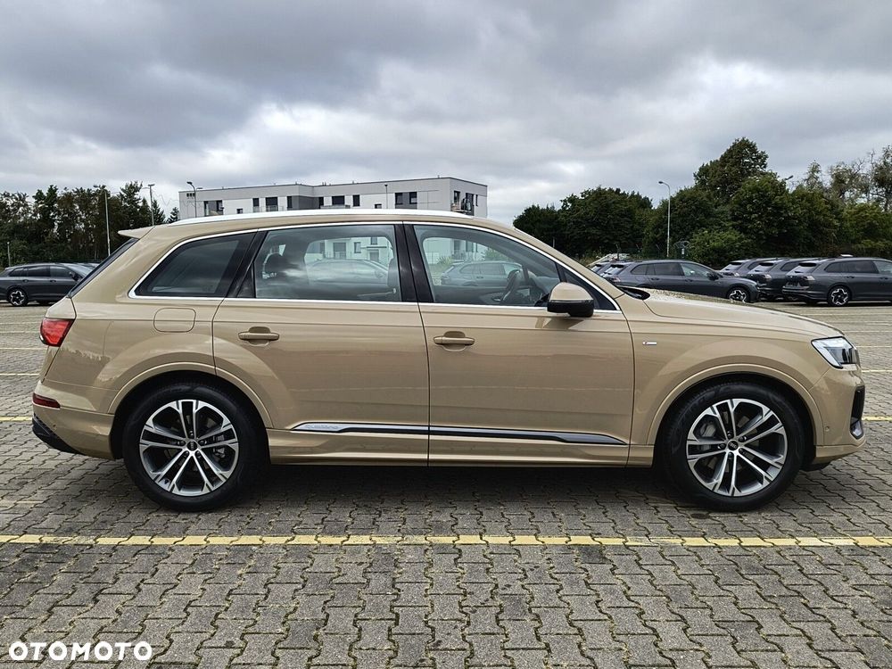 Audi Q7 - 7